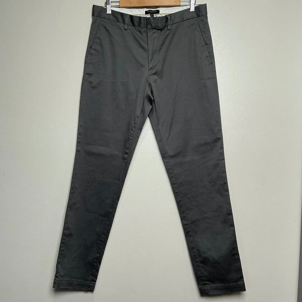 Banana Republic Tapered Fit Chinos Men 33x34 Grey Stretch Casual Work